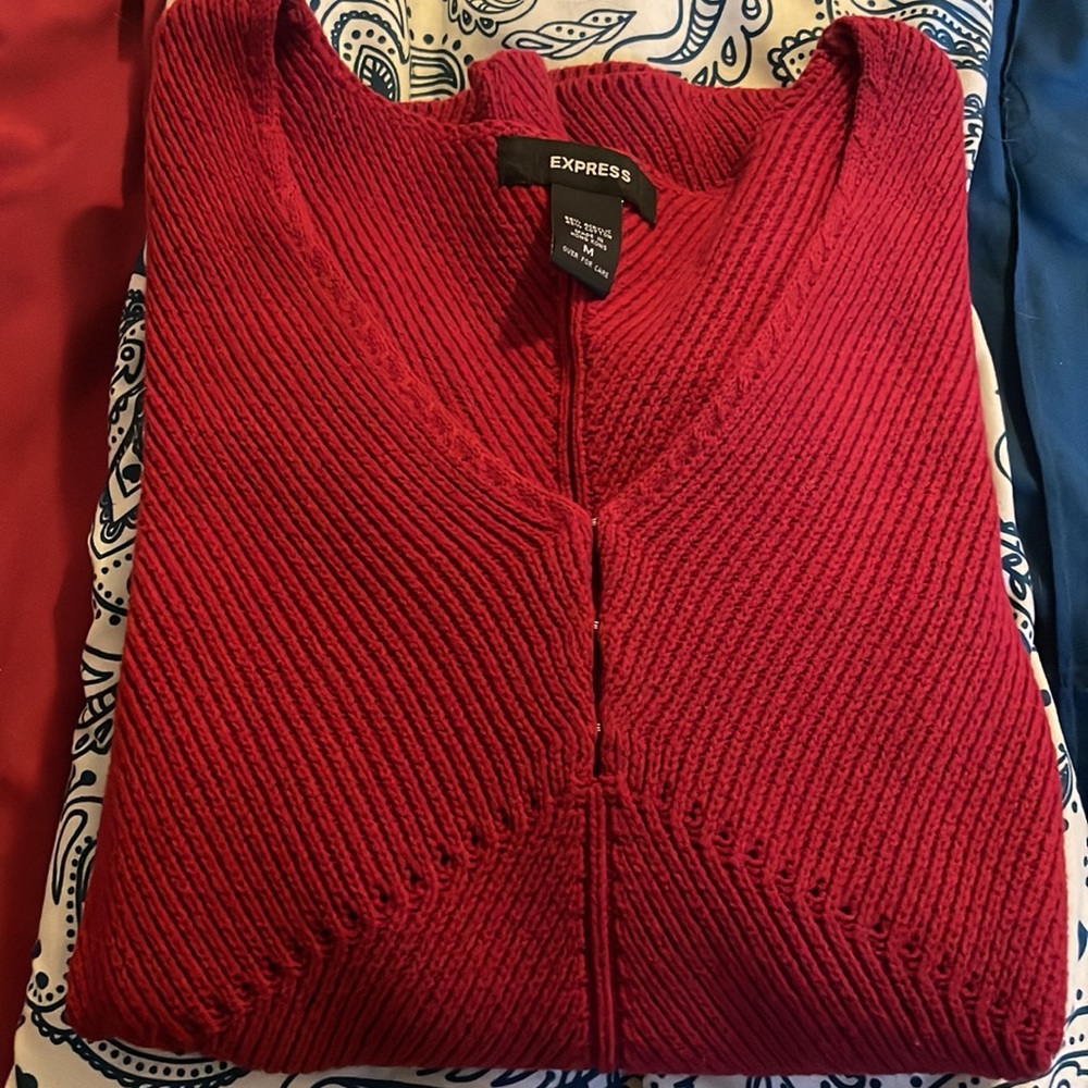 Express sweater, red, Medium